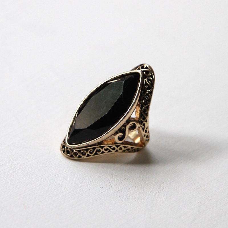 [Egg plant ancient] gem inlaid retro antique ring - แหวนทั่วไป - โลหะ สีดำ