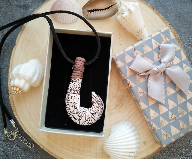 Maui Necklace / necklace heart of Te Fiti / Maui fish hook / kids jewel  Moana - Shop FRUIT STORIES Necklaces - Pinkoi