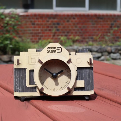 質木模型 手做模型 復古相機時鐘 黑色款 木製組合擺飾