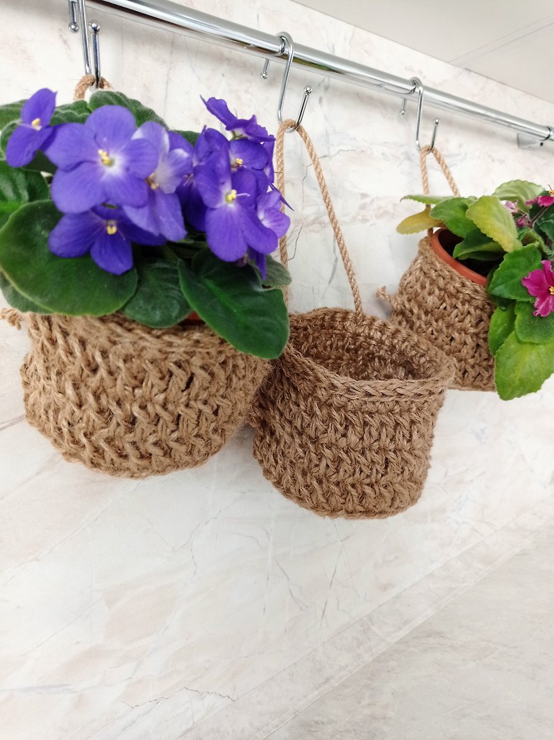 Eco-Friendly Materials Other Gold - Hanging storage baskets, wall-mounted flower pots, jute baskets