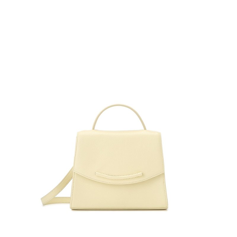 Emy M Two-Purpose Crossbody Bag 2022 Edition-Cream Yellow - กระเป๋าแมสเซนเจอร์ - หนังแท้ สีเหลือง