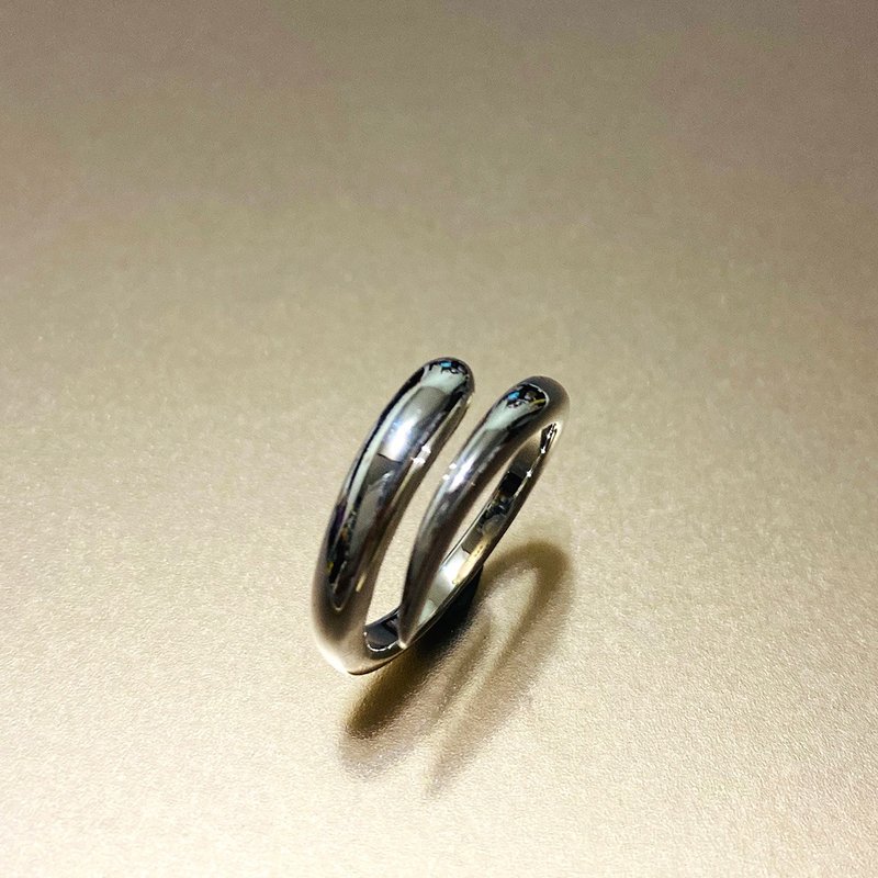 Natural flow. 925 sterling silver ring. - แหวนทั่วไป - เงินแท้ สีเงิน