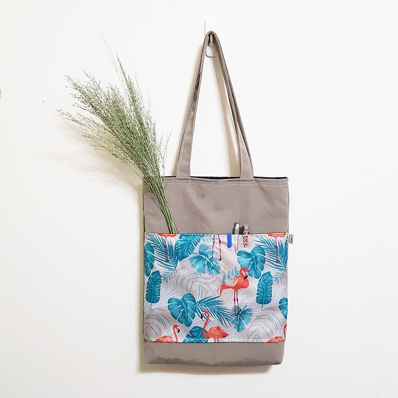 [Rainforest flamingo & cocoa] Tote bag waterproof bag shoulder bag side backpack college bag leisure bag - กระเป๋าแมสเซนเจอร์ - วัสดุกันนำ้ สีกากี