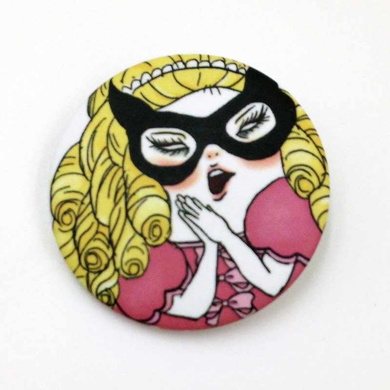 Versailles teen egg goddess / pin back buttons - Badges & Pins - Plastic Yellow