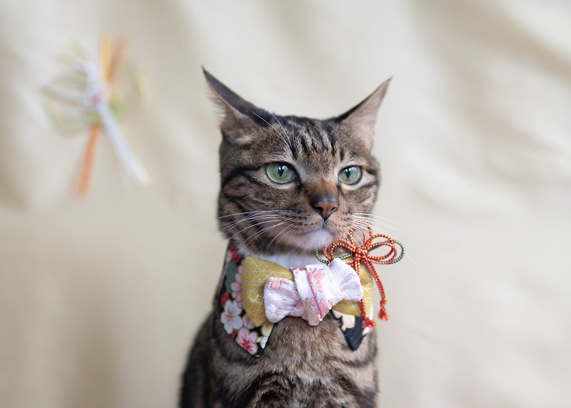 【Vibrating Sleeve・きもの系列】New Year's Pet Scarf Cat/Dog and Wind Girls-Crane - ปลอกคอ - ผ้าฝ้าย/ผ้าลินิน สีดำ
