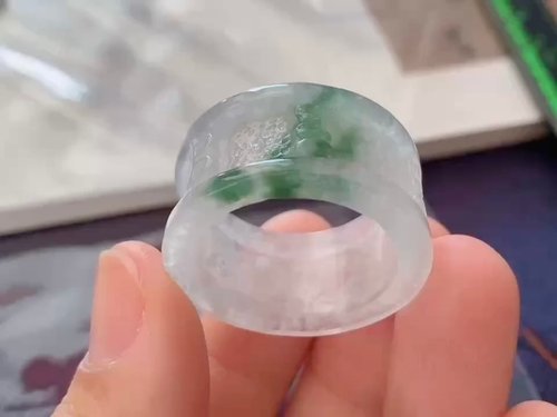 Good Morning Studio 冰種翡翠 天然翡翠 A玉 班指披指指環 • 冰種飄花翡翠戒指