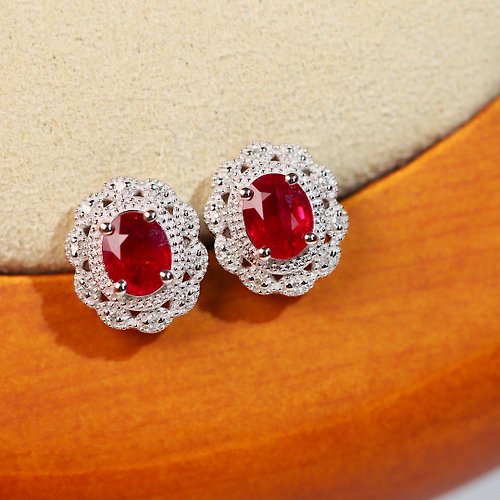 WhiteKuo高級珠寶訂製所 【WhiteKuo】18k天然橢圓形紅寶石鑽石蕾絲復古耳飾