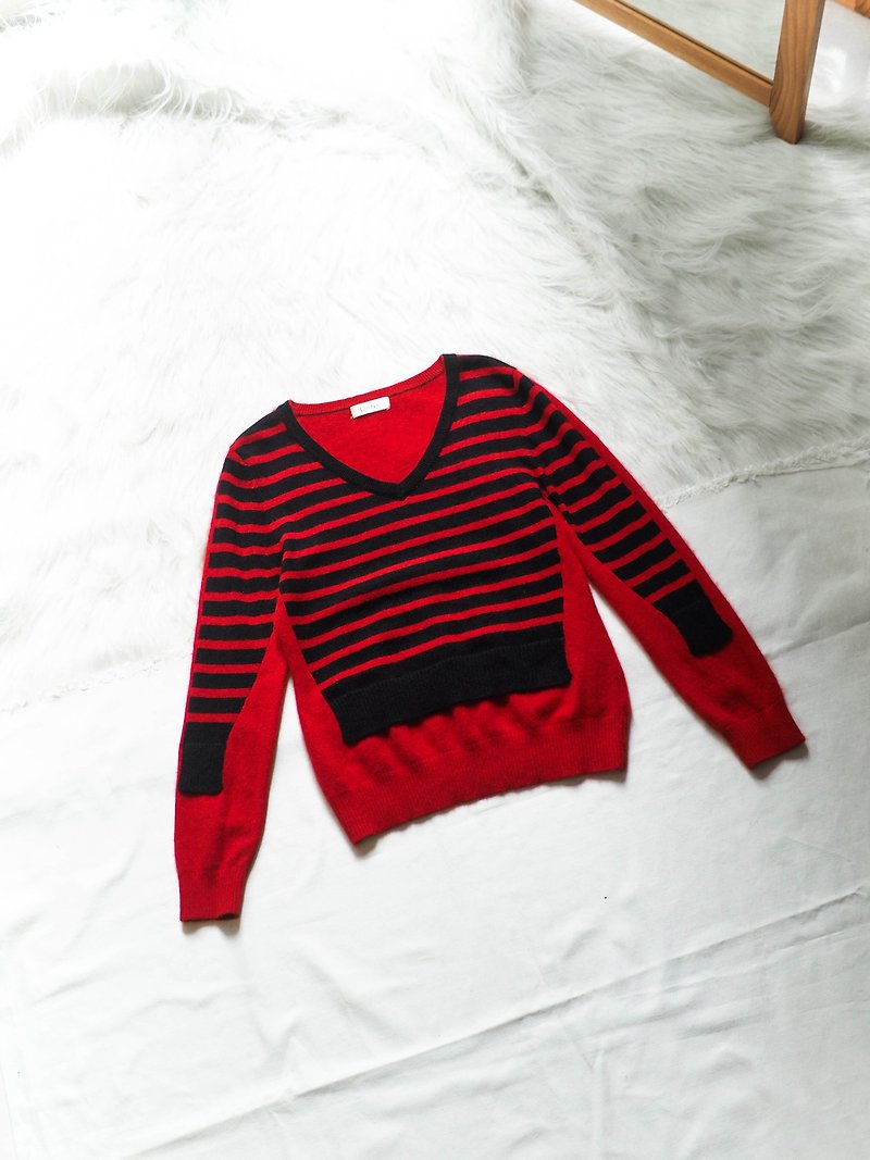 Flame Love Fire is red Minimalist stripe design antique cashmere cashmere vintage sweater cashmere - Women's Sweaters - Wool Red