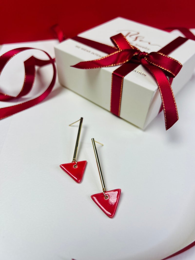 Minimalism Ceramic Earrings Red Triangle Christmas Party Gift Packaging - Earrings & Clip-ons - Porcelain Red