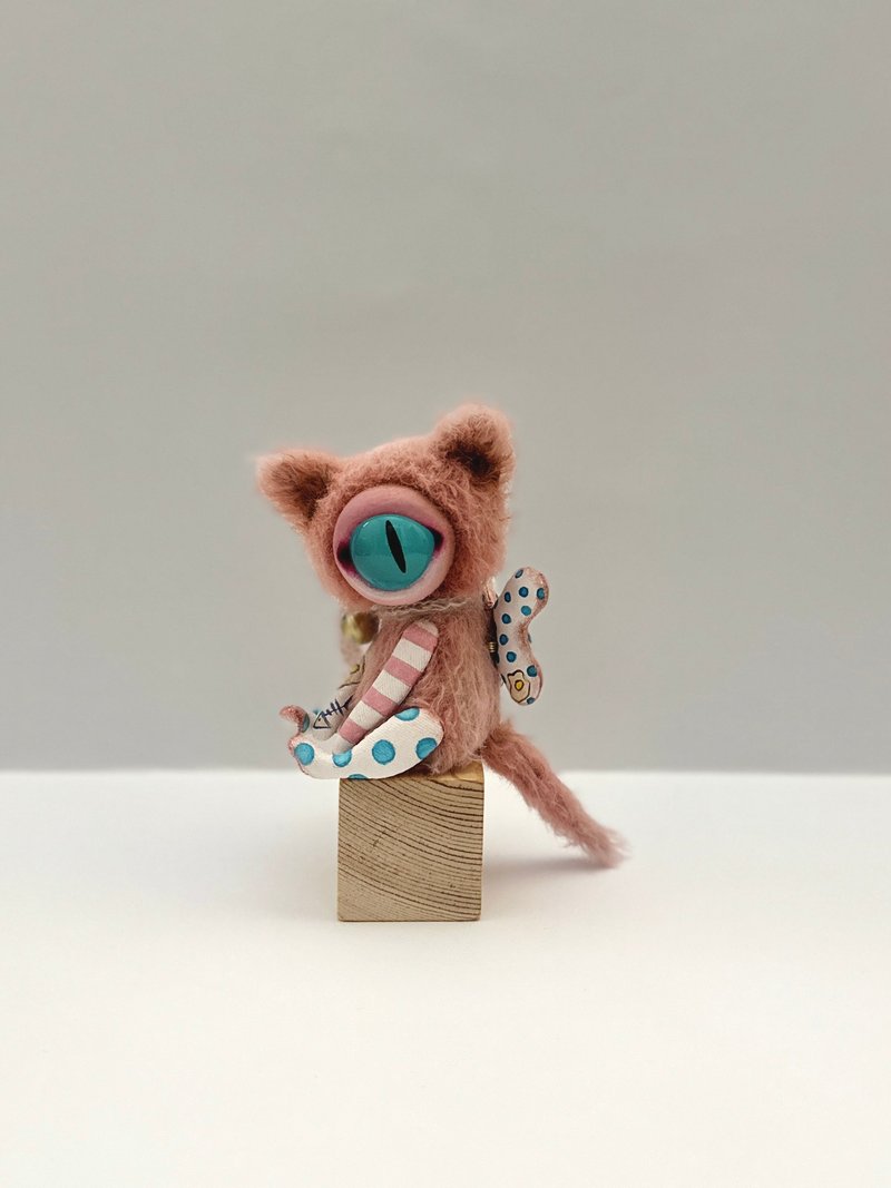 Ooak plush pink kitten with wings; handmade toy _ READY TO SHIP! - 公仔/玩偶 - 其他材質 粉紅色