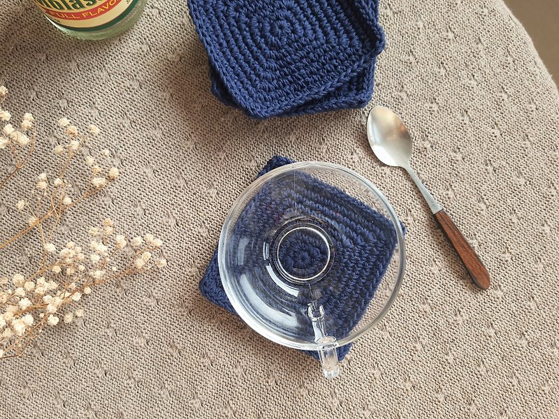 ผ้าฝ้าย/ผ้าลินิน ที่รองแก้ว สีน้ำเงิน - Handmade crochet cotton coaster 4/set - navy single yarn