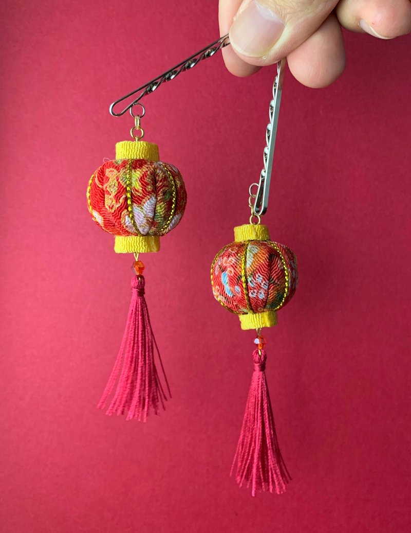 (中式燈籠) 和風布花 一字夾/短簪/爪夾 つまみ細工 - 髮夾/髮圈 - 其他人造纖維 紅色
