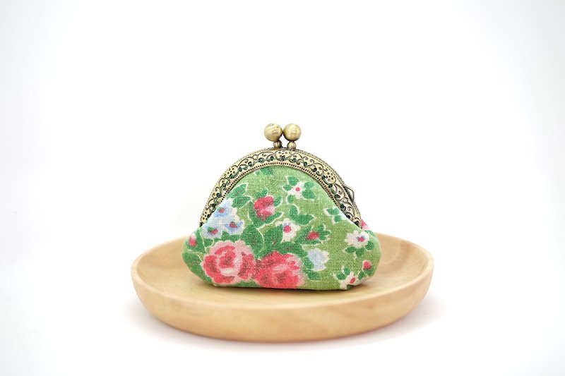 CaCa Crafts | Cottage Chic Rose mouth gold package. green - กระเป๋าใส่เหรียญ - วัสดุอื่นๆ 