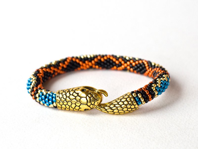 Snake bracelet for women , Black beaded bracelet, Ouroboros jewelry - 手鍊/手環 - 玻璃 藍色