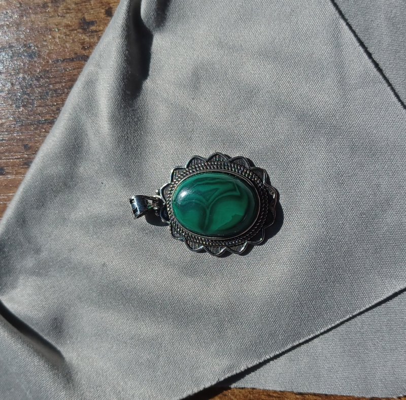 Malachite pendant - สร้อยคอ - เครื่องประดับพลอย 