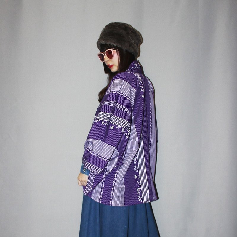 (日本製)紫色點點條紋花紋日本和服羽織(はおり)3552 - 女大衣/外套 - 其他人造纖維 紫色