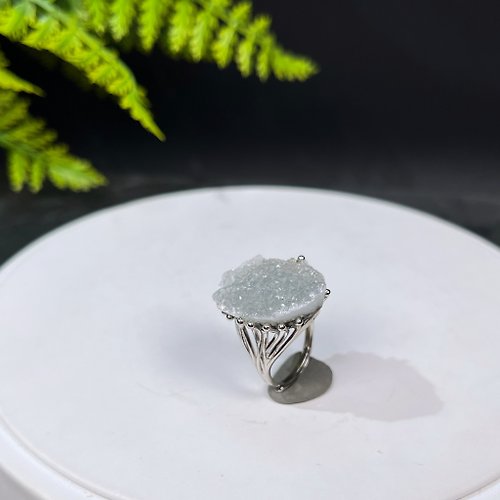 WANZAMGOK 灰色水晶共生瑪瑙活口戒指 閃片隨形原石標本礦物手工指環 S925銀