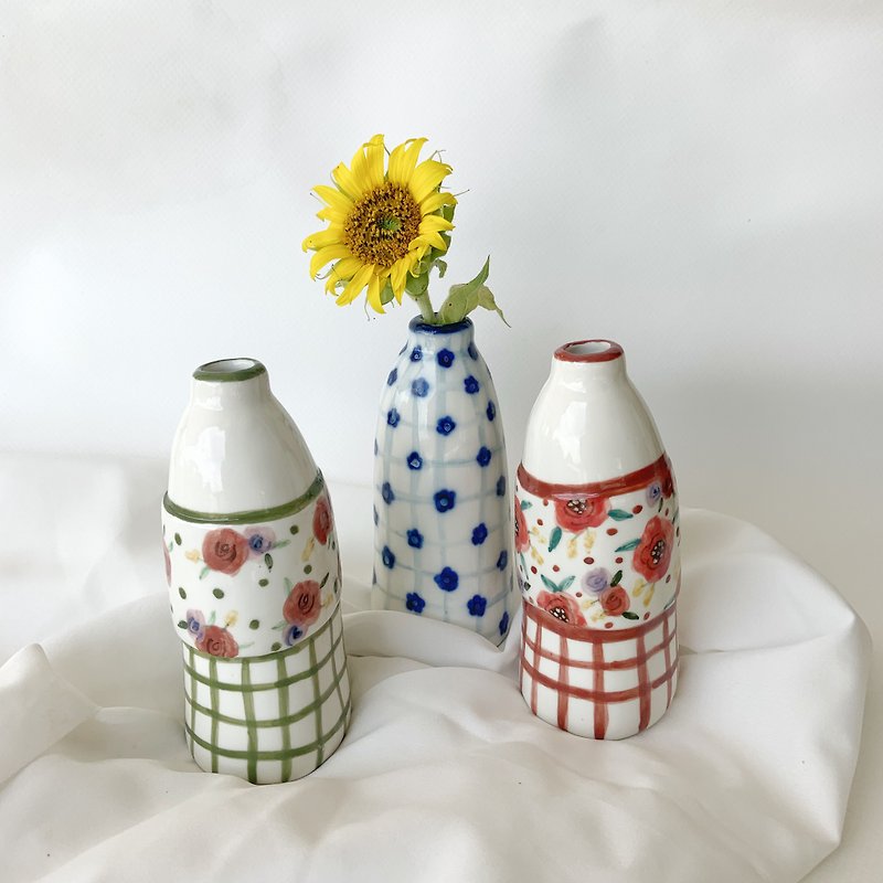 セラミックボトル花瓶|手描き - 花瓶・植木鉢 - 陶器 多色