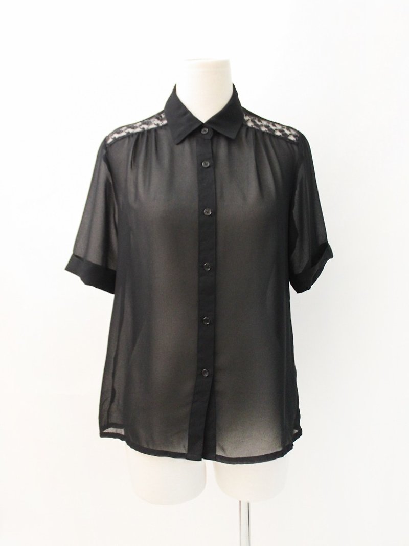 復古日本製蕾絲花朵拼接黑色短袖古著襯衫 Vintage Blouse - 恤衫 - 聚酯纖維 黑色