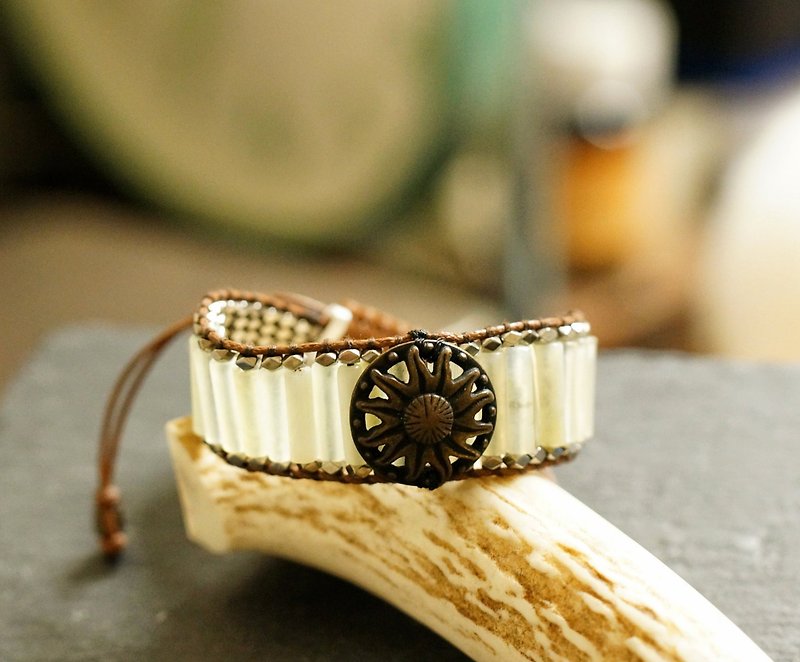 Vintage Men Bracelet with New Jade - สร้อยข้อมือ - เครื่องประดับพลอย 
