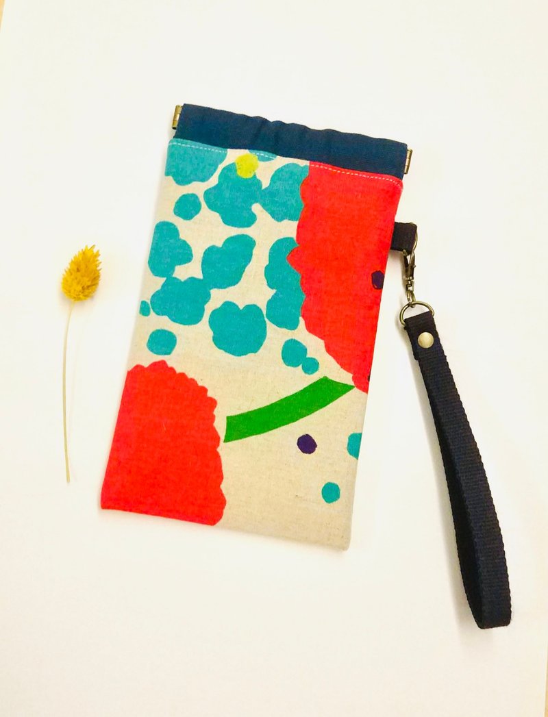 Gujia elastic pocket mobile phone bag. Can be hung or used alone. Passport glasses are also easy to store. Japanese design cloth - Toiletry Bags & Pouches - Cotton & Hemp Multicolor