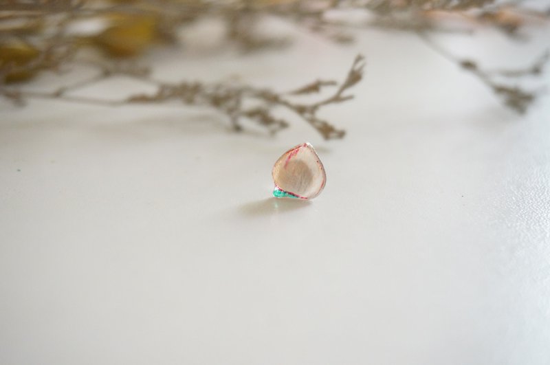Cute playful peach fruit - earrings - Earrings & Clip-ons - Resin Pink