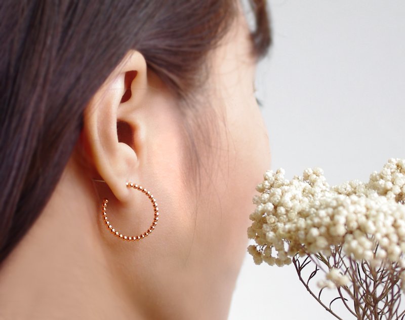 Classic wish bone earrings gold OVATION - ต่างหู - โลหะ สีทอง
