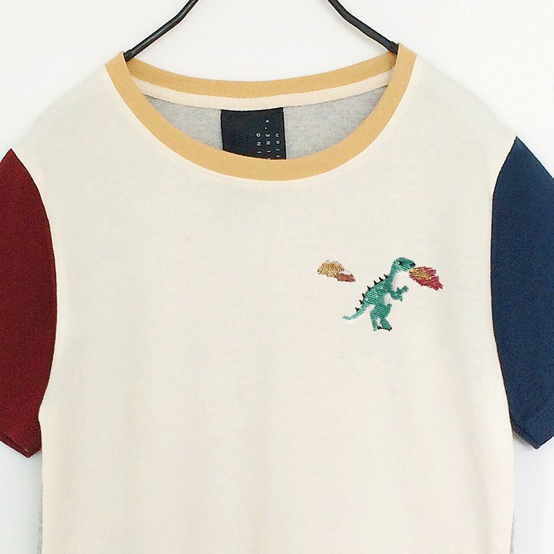 Dinosaur embroidery Crop Top - เสื้อยืดผู้หญิง - ผ้าฝ้าย/ผ้าลินิน หลากหลายสี