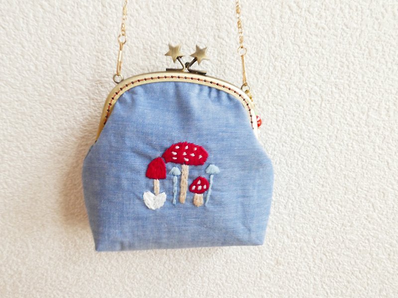 Embroidered Gamaguchi Handbag Mushroom - Handbags & Totes - Cotton & Hemp Blue
