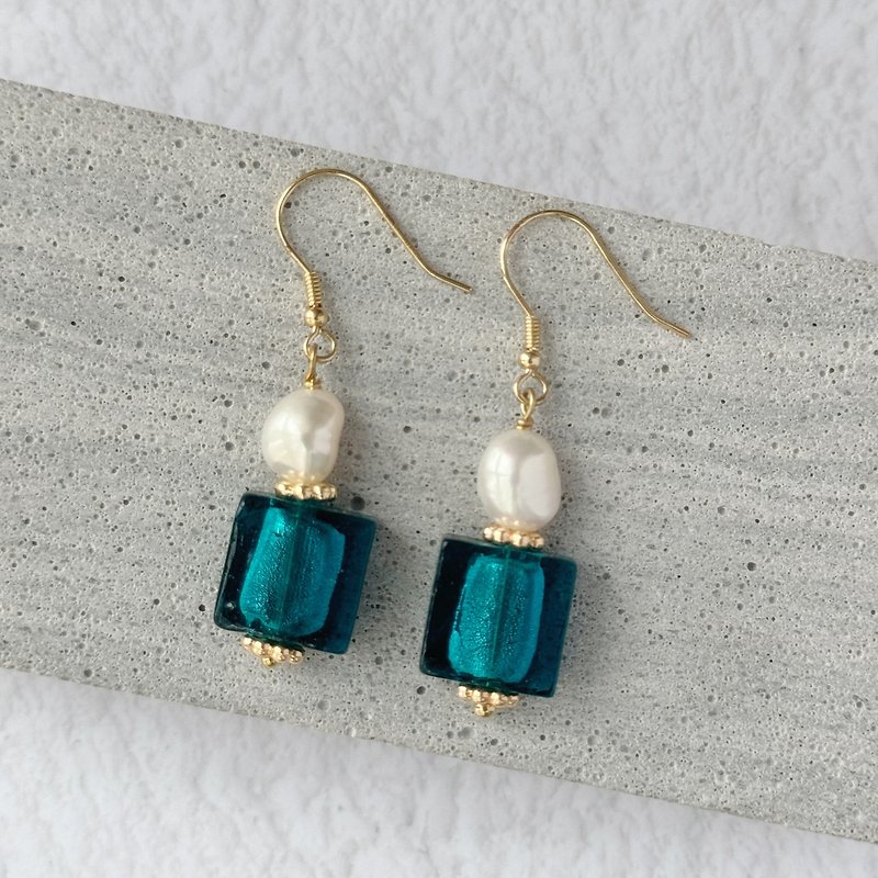 Retro glazed square natural irregular pearl gold-plated ear hook earrings jewelry gift - Earrings & Clip-ons - Pearl Blue
