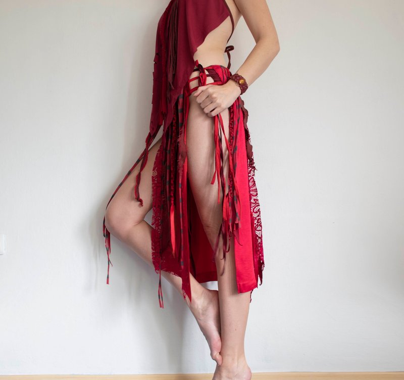 Vivid red tribal split skirt, tie skirt, belly dancer costume - 裙子/長裙 - 其他材質 紅色