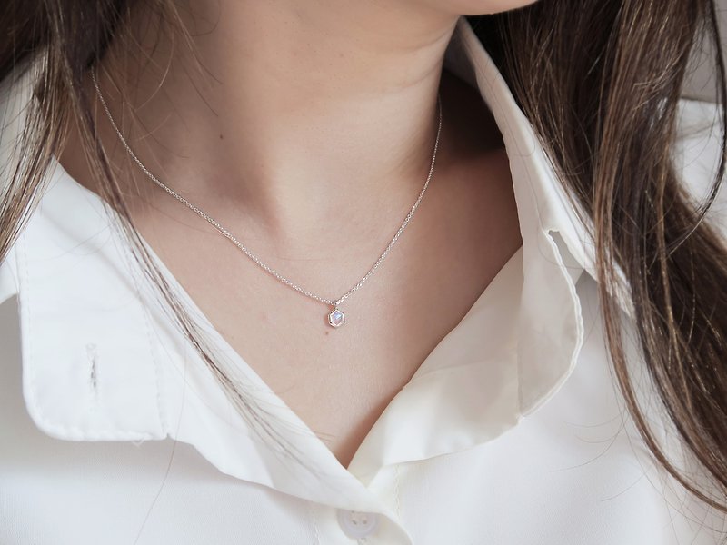 925 sterling silver hexagonal small moonstone thin bevel chain necklace clavicle chain long chain - Necklaces - Sterling Silver White