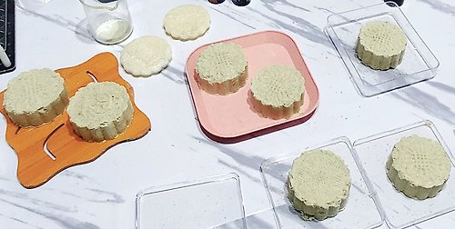 芬芳為美手作坊 【環保0廢棄】月餅造型精油洗髮餅