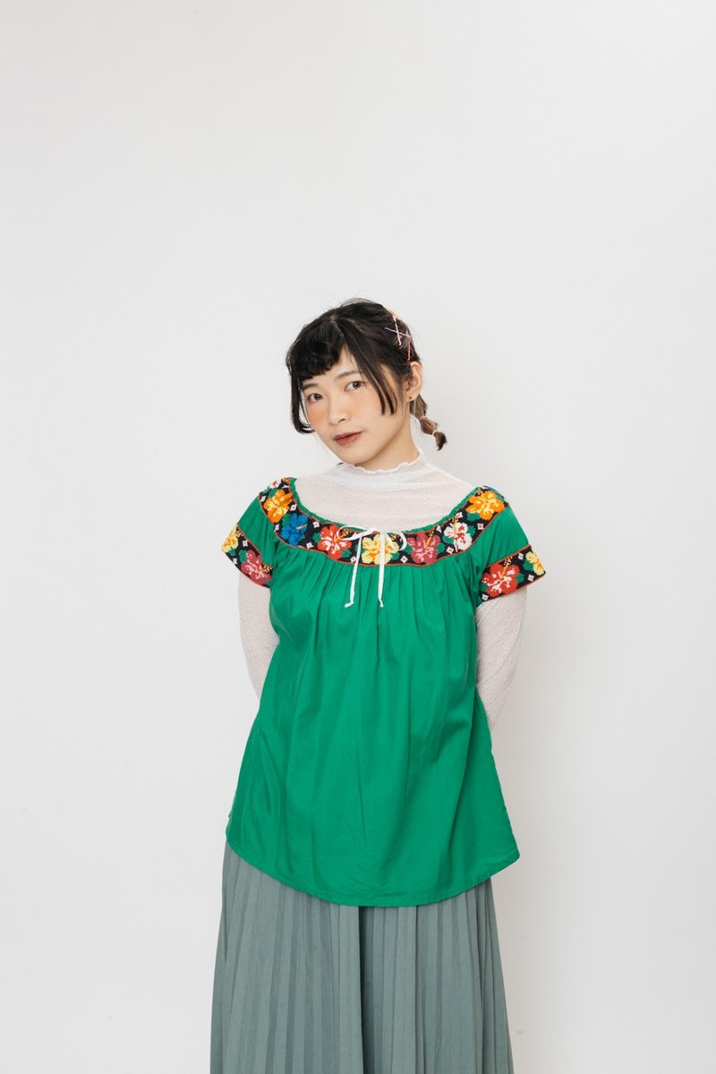 墨西哥刺繡上衣.Mexican Blouse【初戀販賣所】Vintage.A1068 - 女襯衫 - 棉．麻 綠色