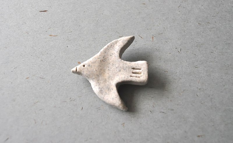 Ceramic brooch - Little/ Flying Bird/ Texture