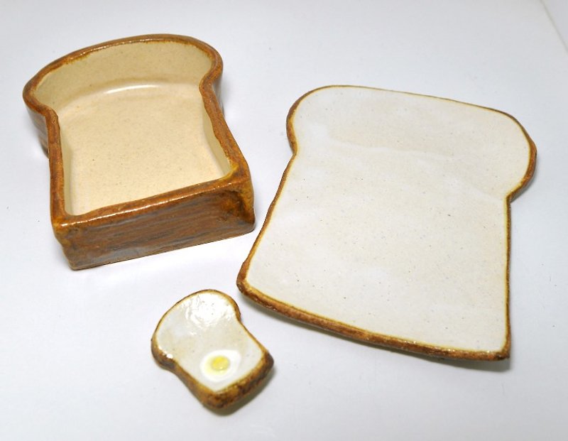 食パンの皿３点セット（ココット、小皿、箸置き） - 花瓶・植木鉢 - 陶器 ホワイト