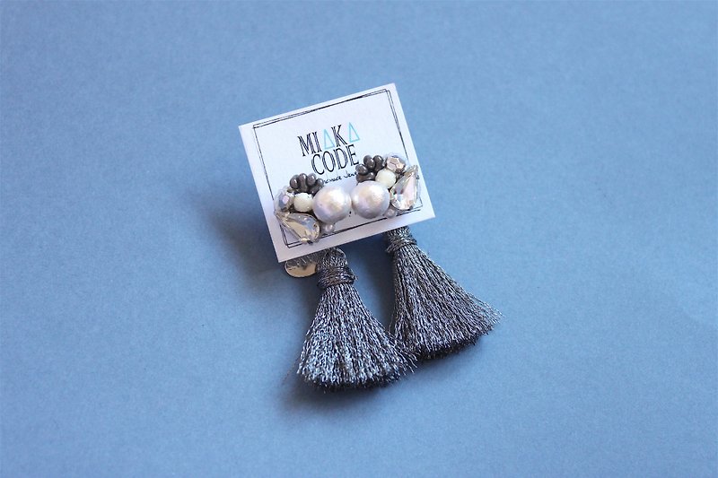 Hand-beaded cotton pearls with grey tassels earrings/ear-clips - Earrings & Clip-ons - Other Materials Gray