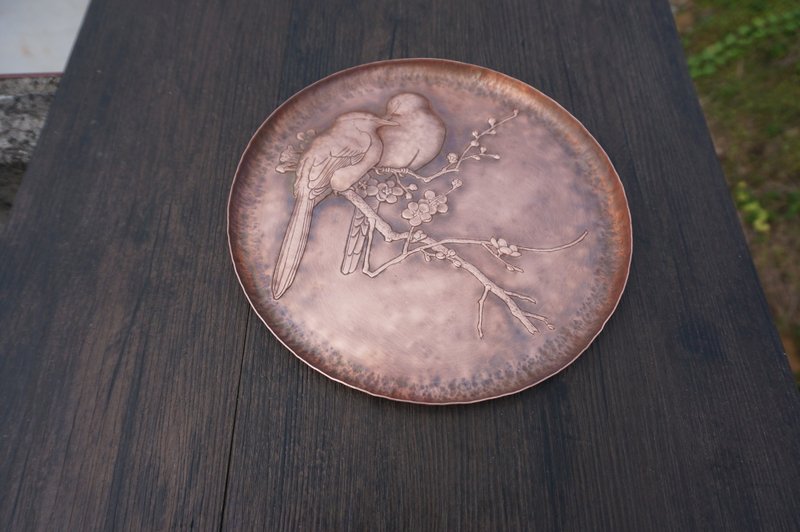溪山手作 手工鏨刻梅雀圖浮雕銅盤 銅碟 甜品碟 銅豆皿可客製 - 擺飾/家飾品 - 其他金屬 