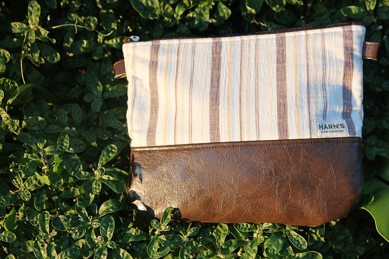 HARNS : 手拿包 側背包 線條 褐色 - 手拿包 - 其他材質 咖啡色