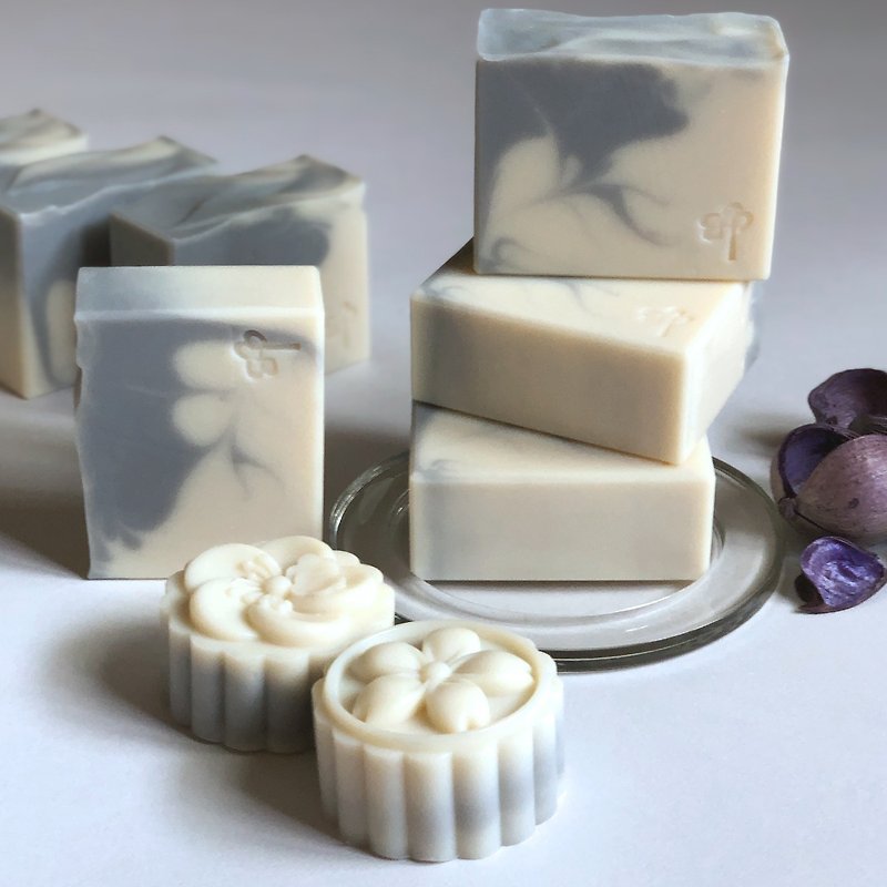 Soapsmith [gentle and skin-friendly] Petitgrain Macadamia Oil Soap丨Pleasant music - Soap - Plants & Flowers Gray