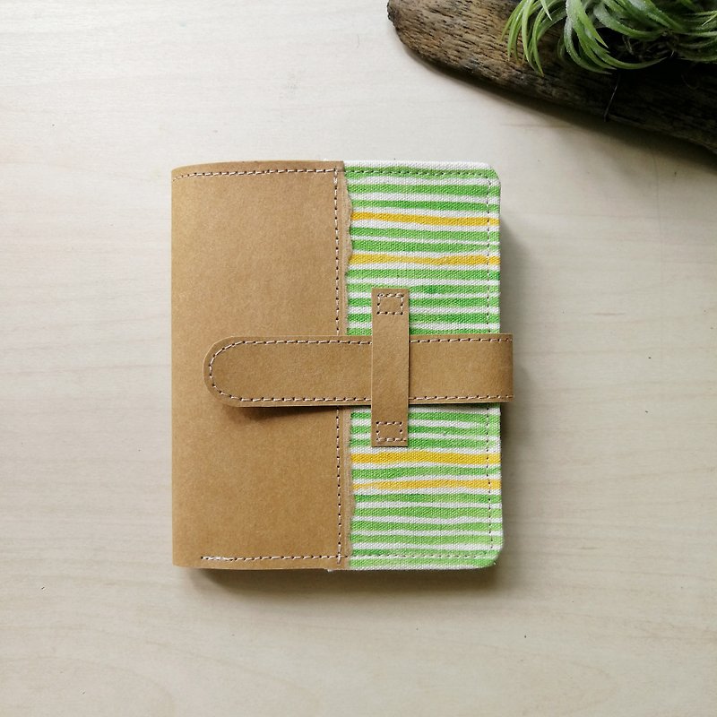[With the coating series] green yellow stripes short clip - Wallets - Paper 