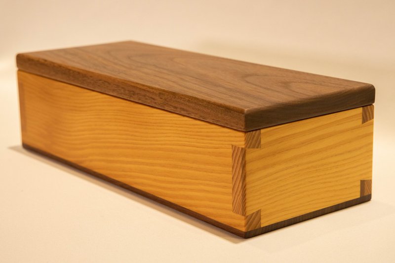 【新品】鳩尾榫收納盒-台檜Hinoki + 胡桃---手工製榫丨可雷雕 - 居家收納/收納盒/儲物盒 - 木頭 咖啡色