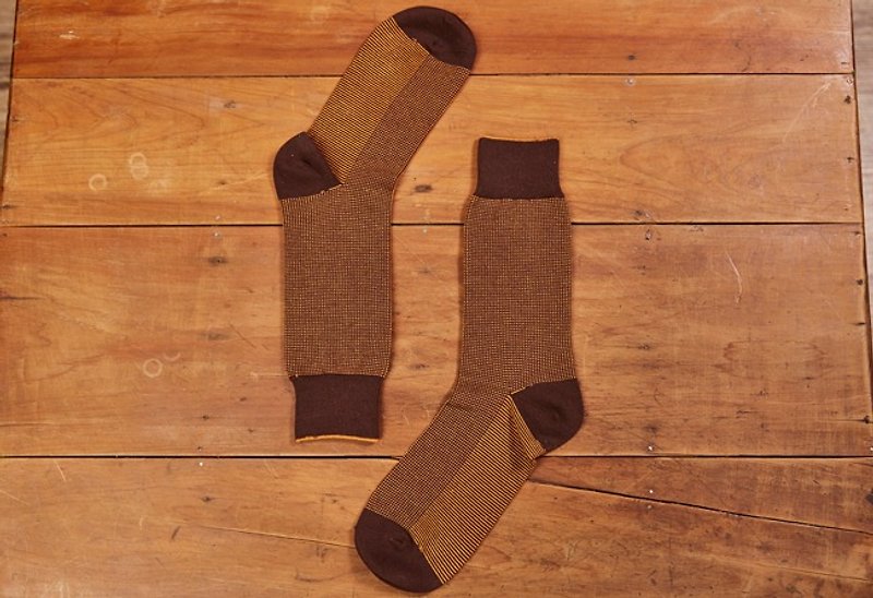 Lin Guoliang Bird's Eye Textured Gentleman's Socks Earth Coffee - Dress Socks - Cotton & Hemp Brown