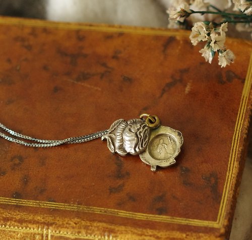 金銀寶貝 金銀寶貝 古董銀色浮雕雙面玫瑰花義大利Ricordo 虔誠 項鍊 N535
