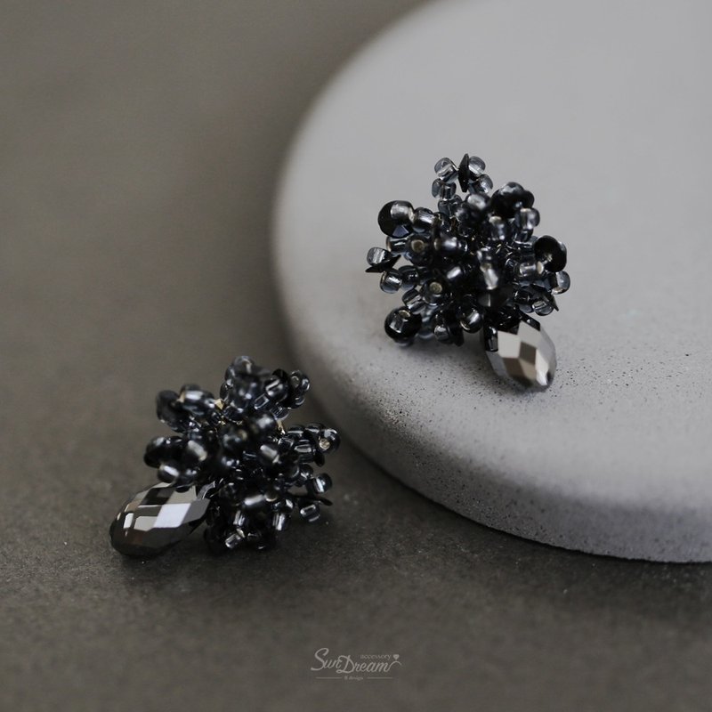 微光點點 -黑羽序曲 水晶耳環 串珠玻璃珠耳夾/耳環 - 耳環/耳夾/耳骨夾 - 琉璃 黑色