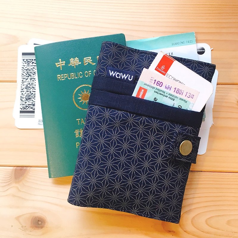 護照套+扣帶 (小葉柄)  接單生產* - 護照夾/護照套 - 棉．麻 藍色