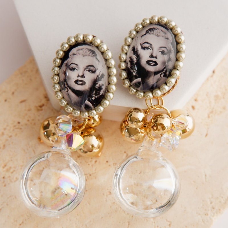 Glass dome earrings (Marilyn Monroe) - Earrings & Clip-ons - Glass Gold