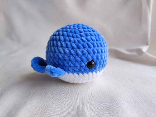くじら 編みぐるみ』ハンドメイド かぎ針編み かぎ編み モチーフ