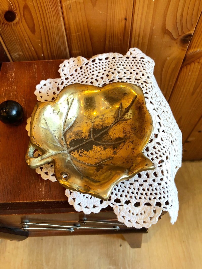 [Good day fetish] German vintage leaf antique copper plate - ของวางตกแต่ง - ทองแดงทองเหลือง หลากหลายสี
