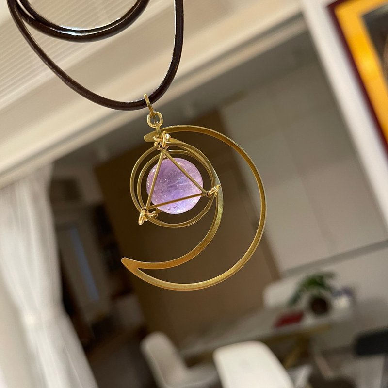 The Moon Amethyst Brass Necklace unisex jewelry Christmas gift - สร้อยคอ - ทองแดงทองเหลือง 